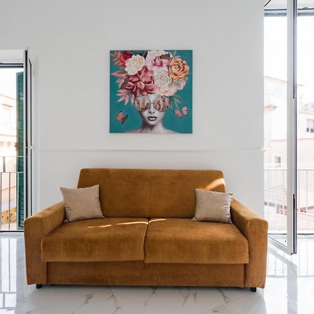 Golden Suites By Dimorra Napoli Bagian luar foto