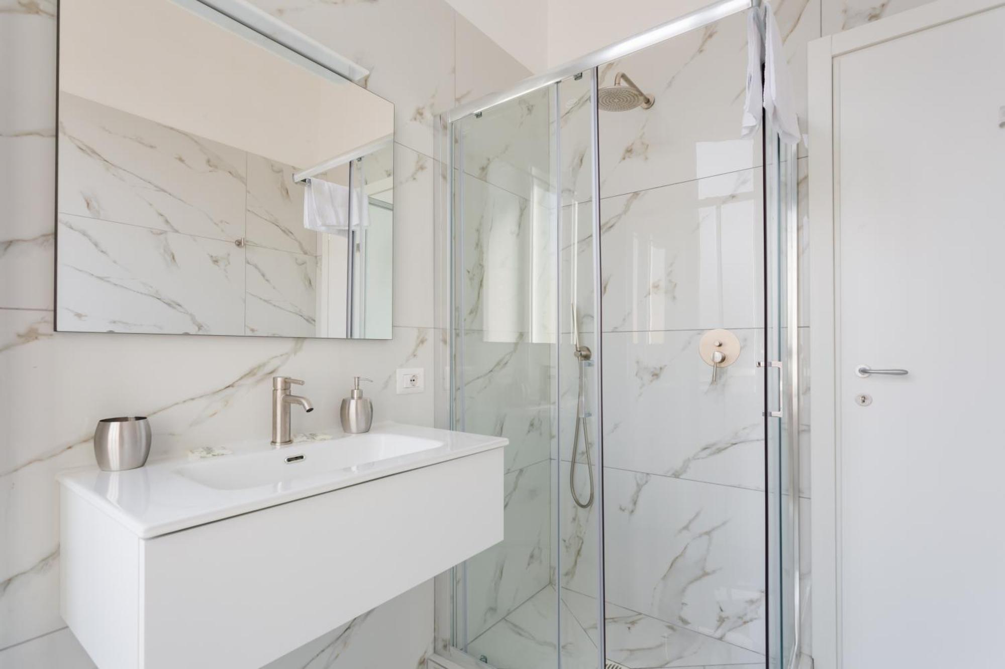 Golden Suites By Dimorra Napoli Bagian luar foto