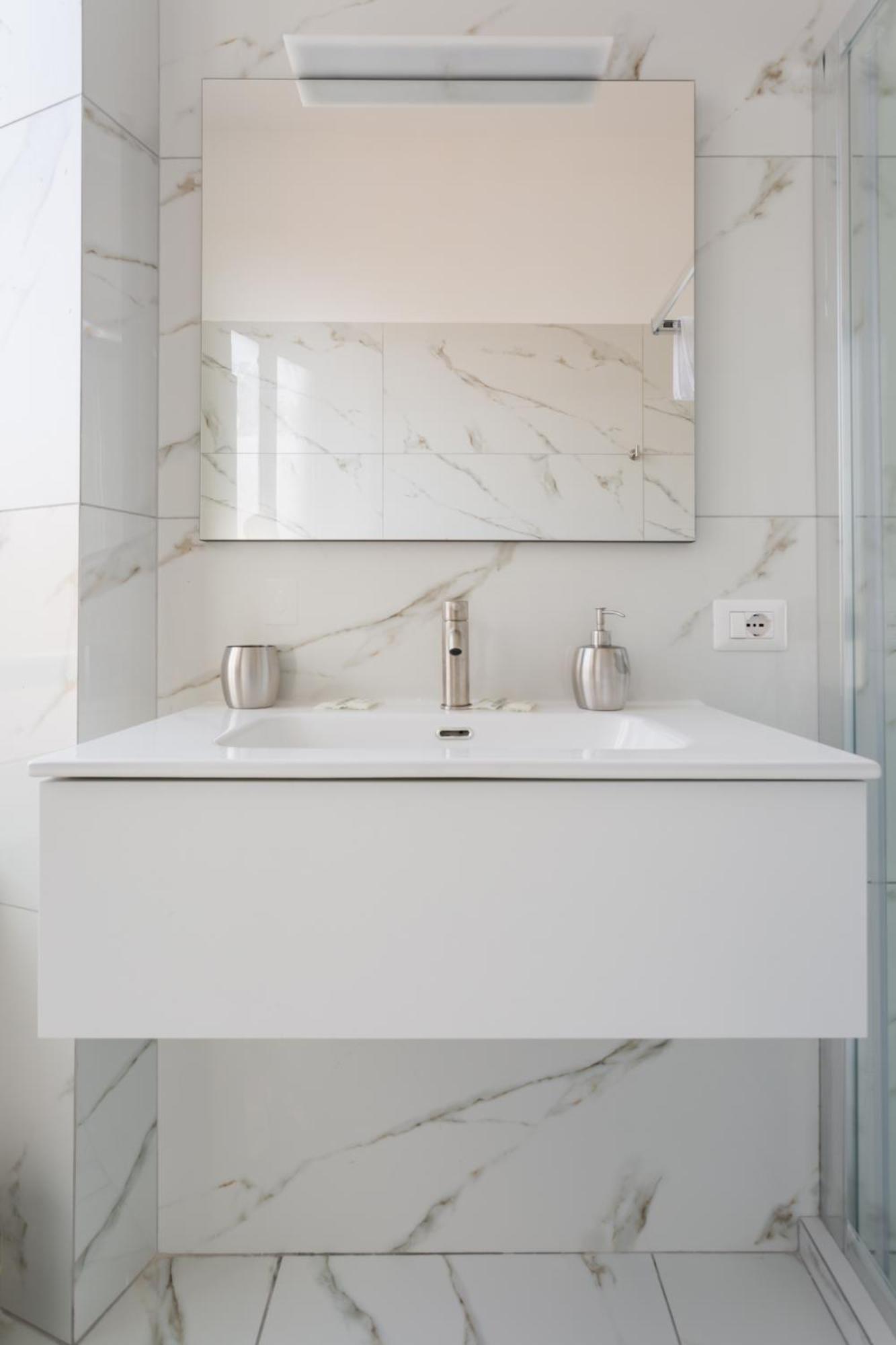 Golden Suites By Dimorra Napoli Bagian luar foto