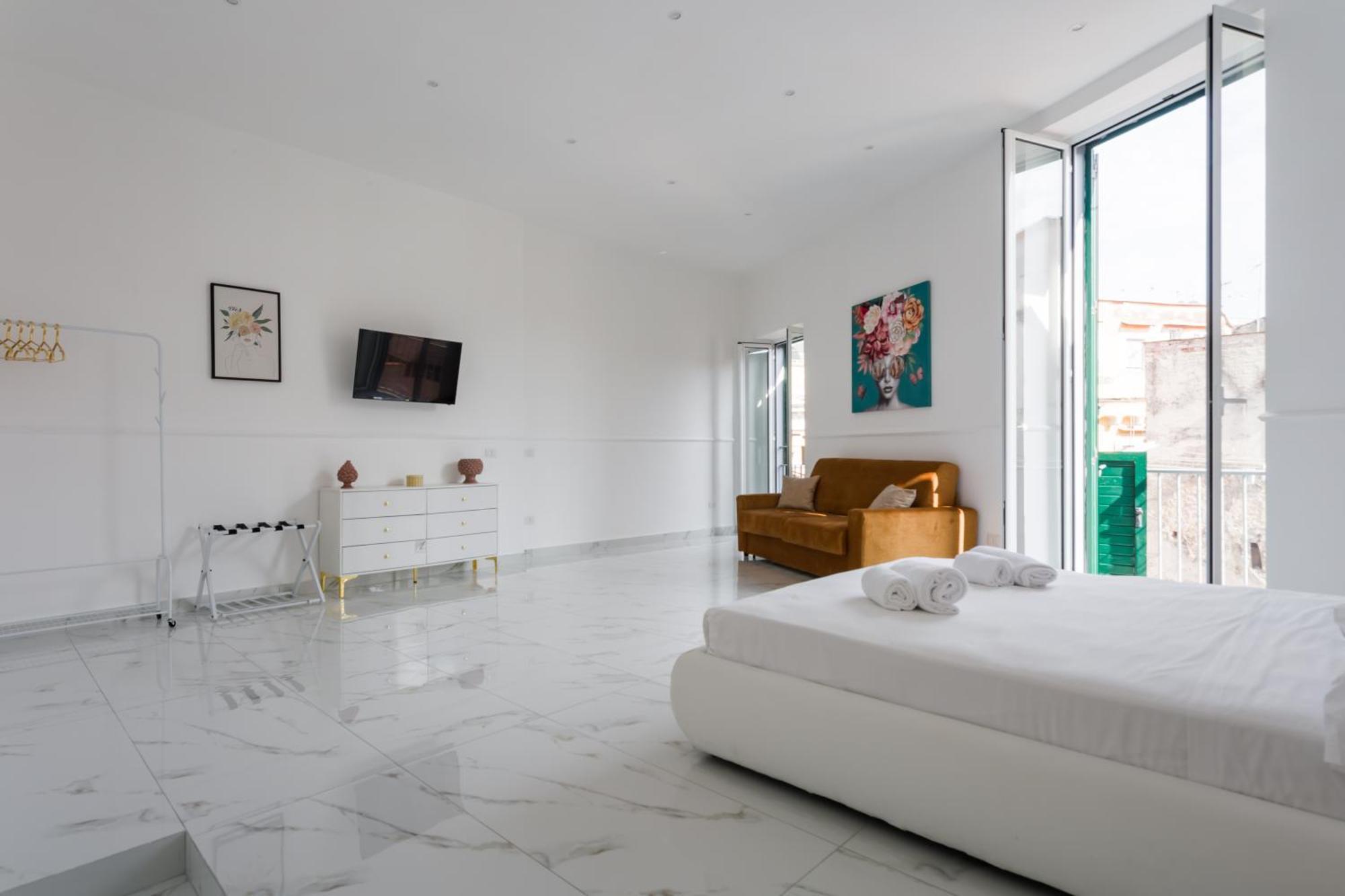 Golden Suites By Dimorra Napoli Bagian luar foto