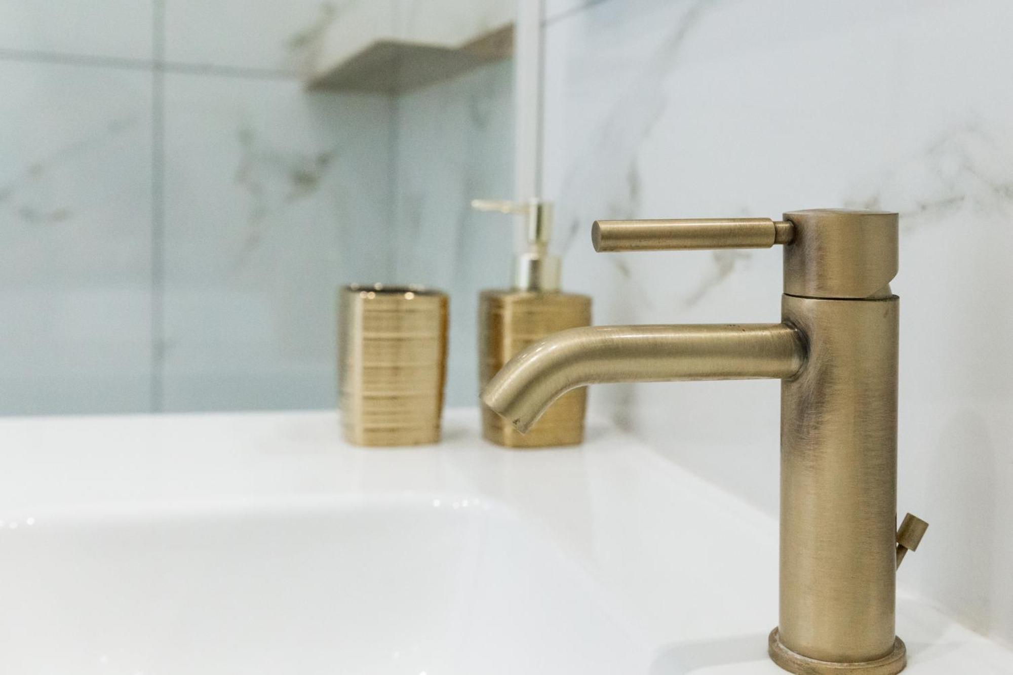 Golden Suites By Dimorra Napoli Bagian luar foto