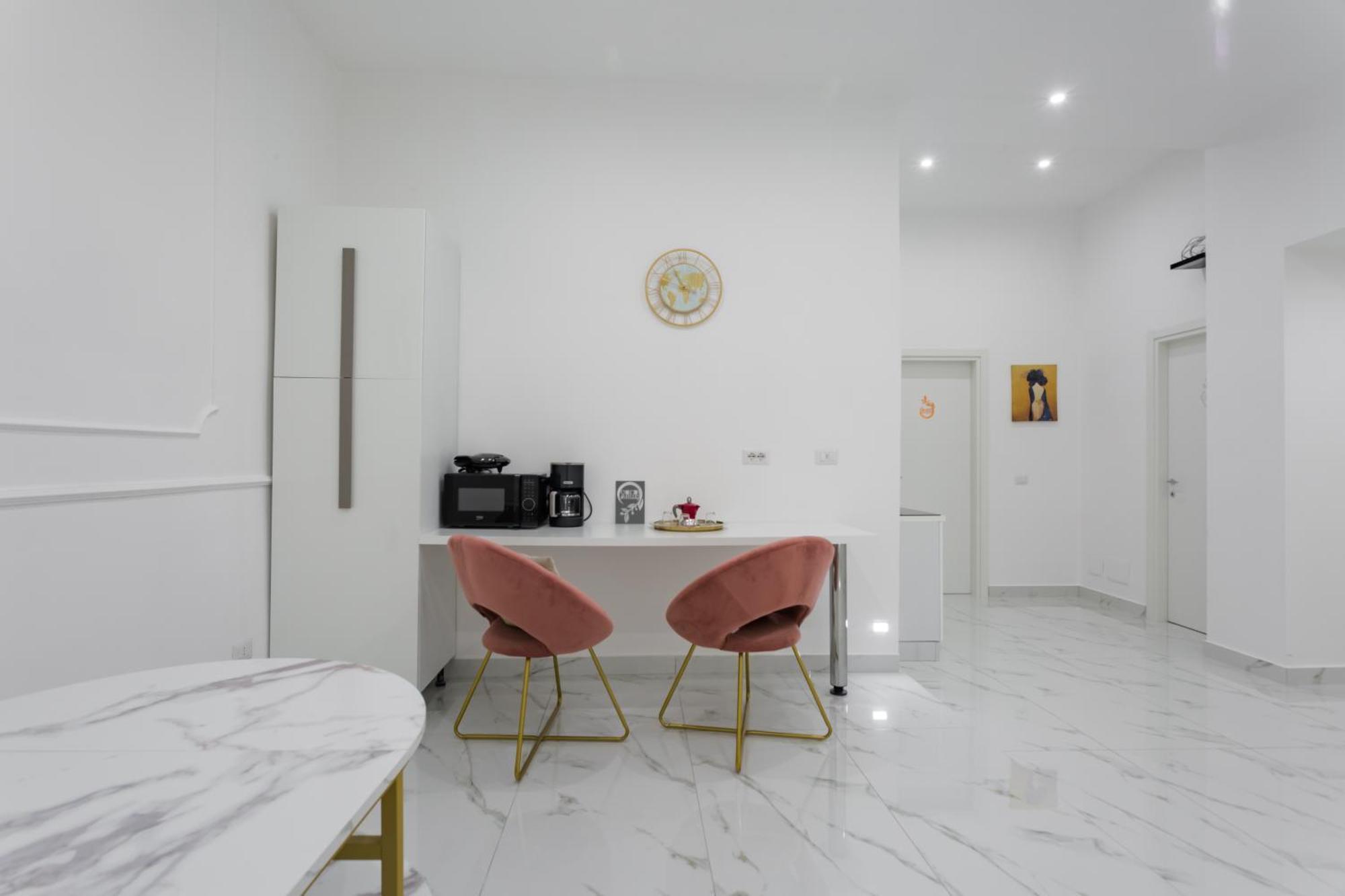 Golden Suites By Dimorra Napoli Bagian luar foto